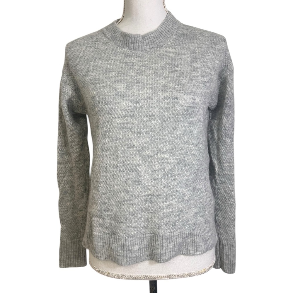Quince Women Baby Alpaca-Wool
Diamond Stitch Crew Light Gray Medium